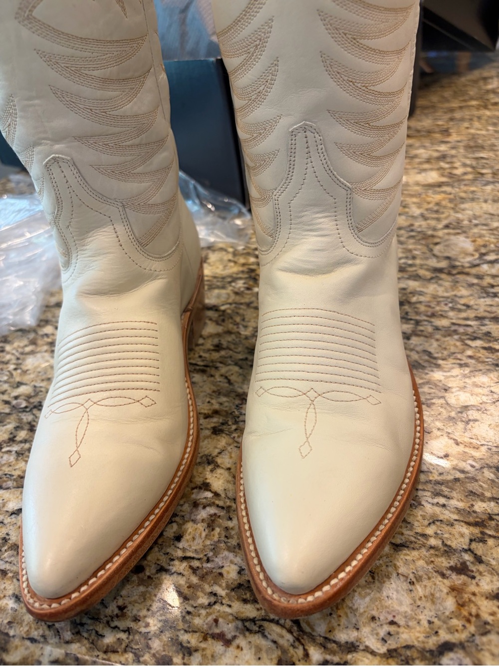Lucchese Women’s Sorrell Tall Boot 7.5 Ivory - Picture 9 of 10